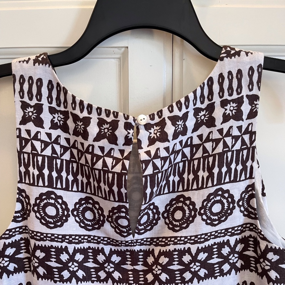 Sleeveless summer dress